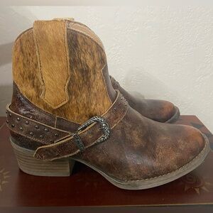 Sterling River Cowboy boots side zip hair on ankle leather size 8.5